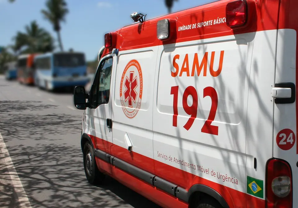 Adolescente de 16 anos sofre queda em cachoeira na MG-431 entre Itaúna e Itatiaiuçu