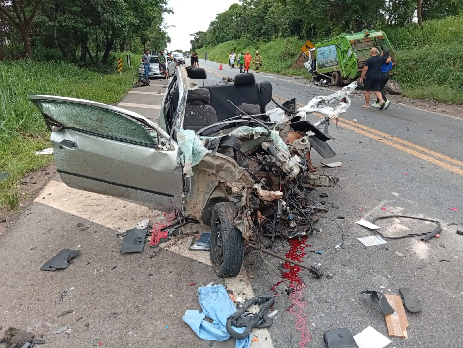 Acidentes graves deixam mortos e feridos nas estradas da região