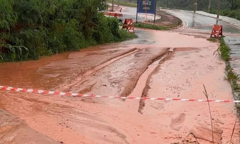 Descarte irregular do lixo causa transtornos após chuvas do fim de semana