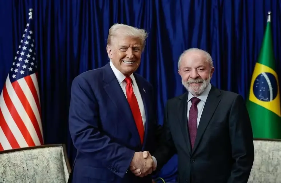 Lula conversa com Trump por telefone sobre a Venezuela e acerta visita a Washington