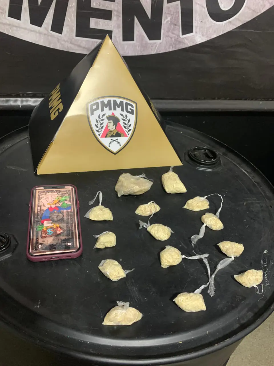 Polícia Militar apreende menor por tráfico de drogas na MG-050, em Itaúna