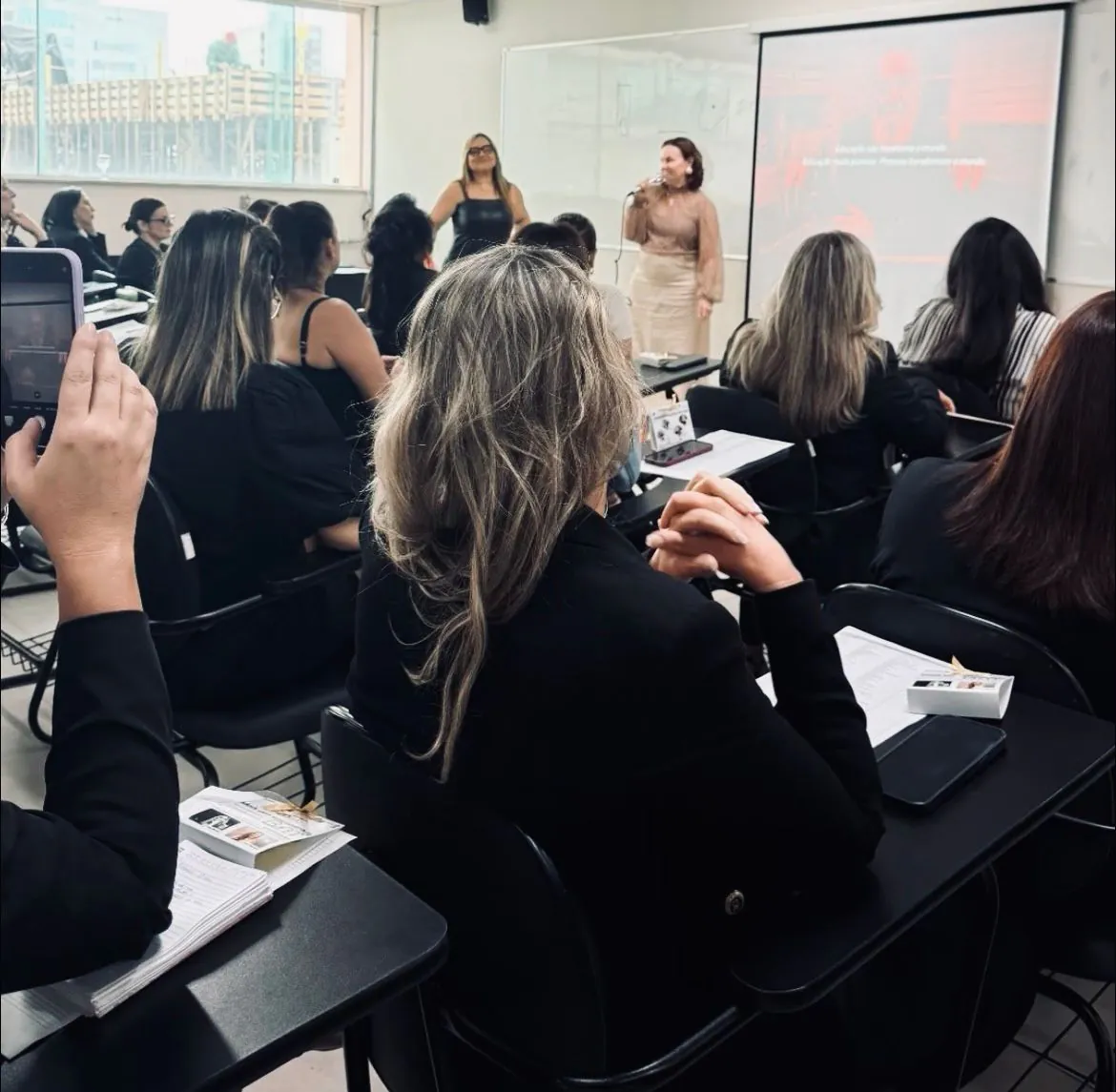 B2M promove encontro de troca, conhecimento e fortalecimento feminino