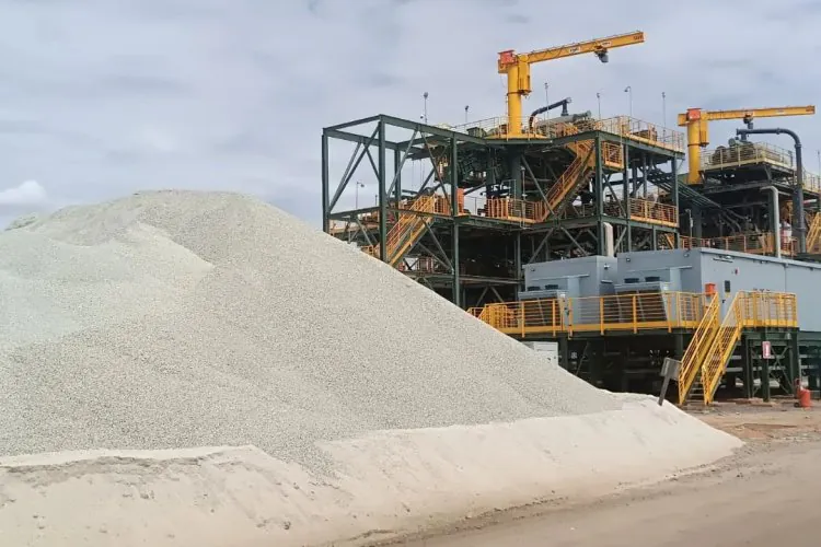 Tecnologia ambiental da Sigma Lithium agrega valor industrial ao subproduto de lítio e consolida sucesso comercial com venda de 150 mil toneladas 