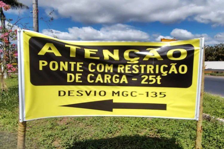 SINFERSI e FIEMG cobram do DNIT solução para restrição de carga na ponte da BR&amp;365, em Pirapora (MG) 