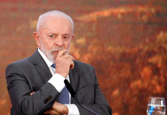 Lula zera impostos e anuncia subsídio ao diesel para conter alta provocada por guerra no Irã