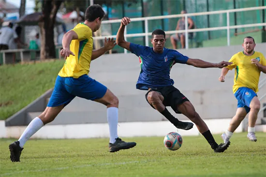 Competição de futebol society do Estrela chega na reta final