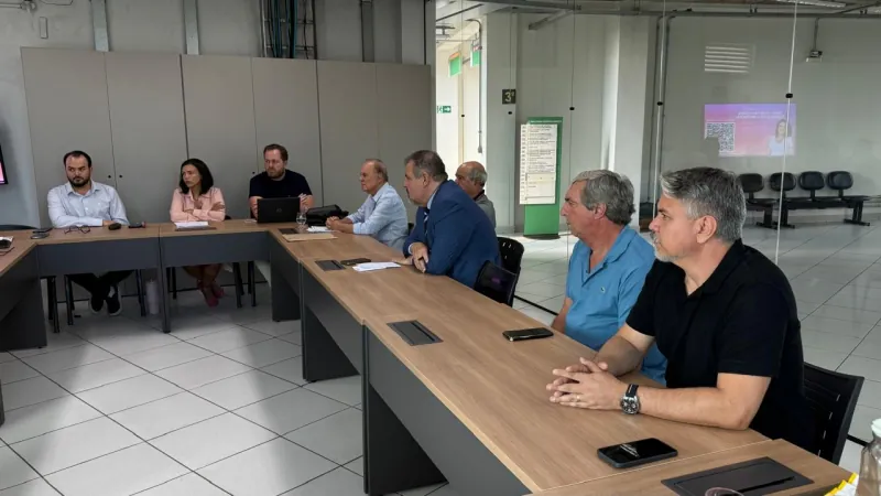 “Avançamos, mas sem definição”, diz prefeita sobre greve do transporte público