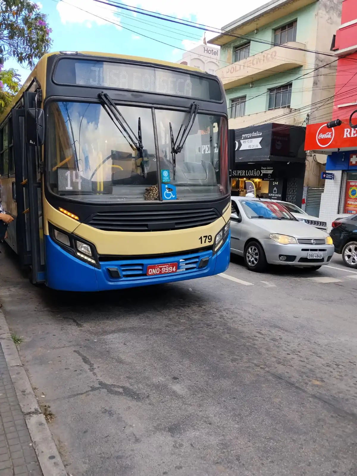 Assembleia de motoristas pode definir greve do transporte público em Divinópolis
