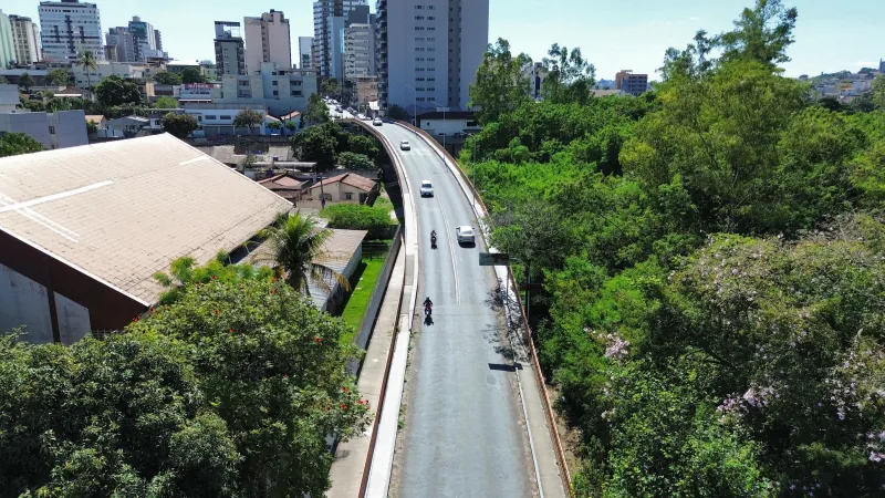 Viaduto que liga Centro ao bairro Esplanada sofrerá interdição parcial a partir desta segunda