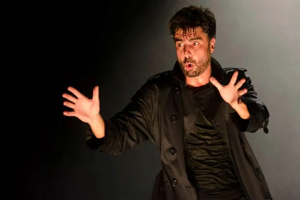“Billdog” chega a Divinópolis com teatro, memória ferroviária e oficina cultural gratuita