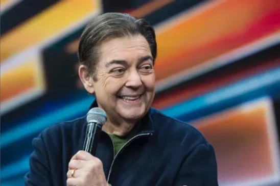 Faustão é internado para retirada de sonda gástrica