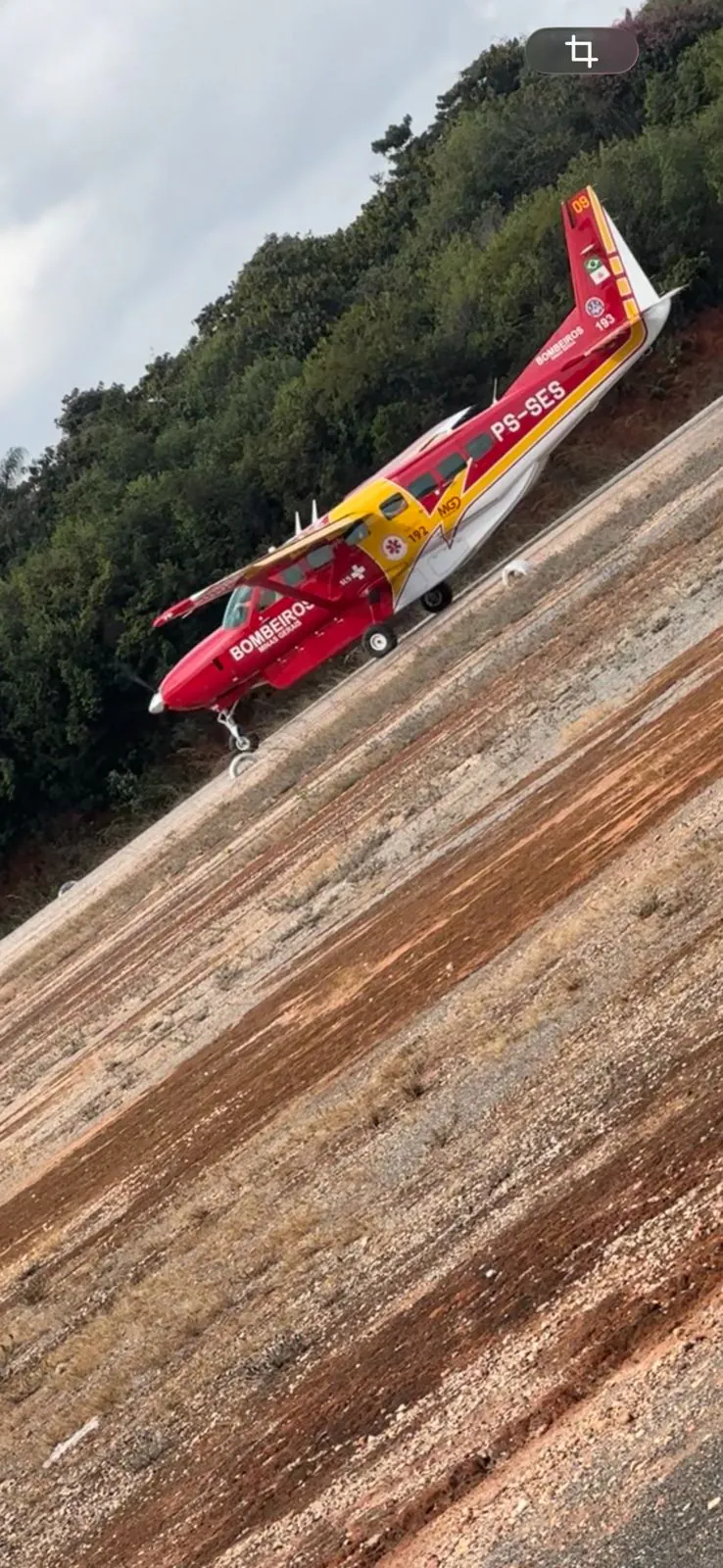 Paciente com grave lesão na perna é levado de avião para BH após acidente de trabalho em Arcos