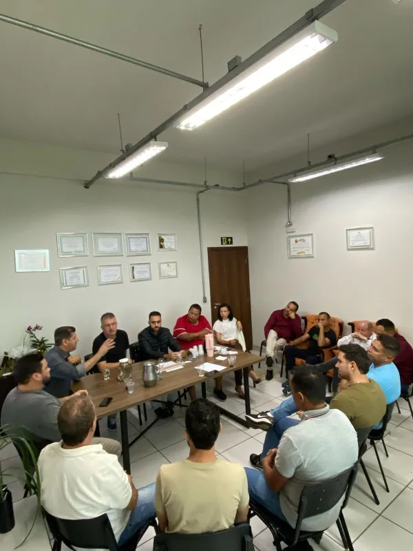 Janete se reúne com vereadores para discutir reforma da Previdência em Divinópolis