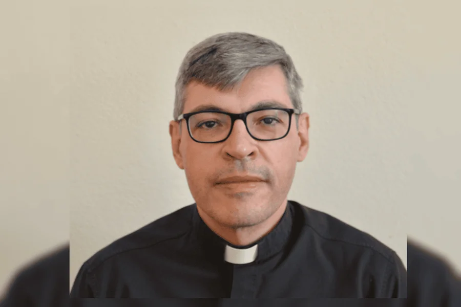 Diocese afasta padre condenado por abusar de coroinha em SP