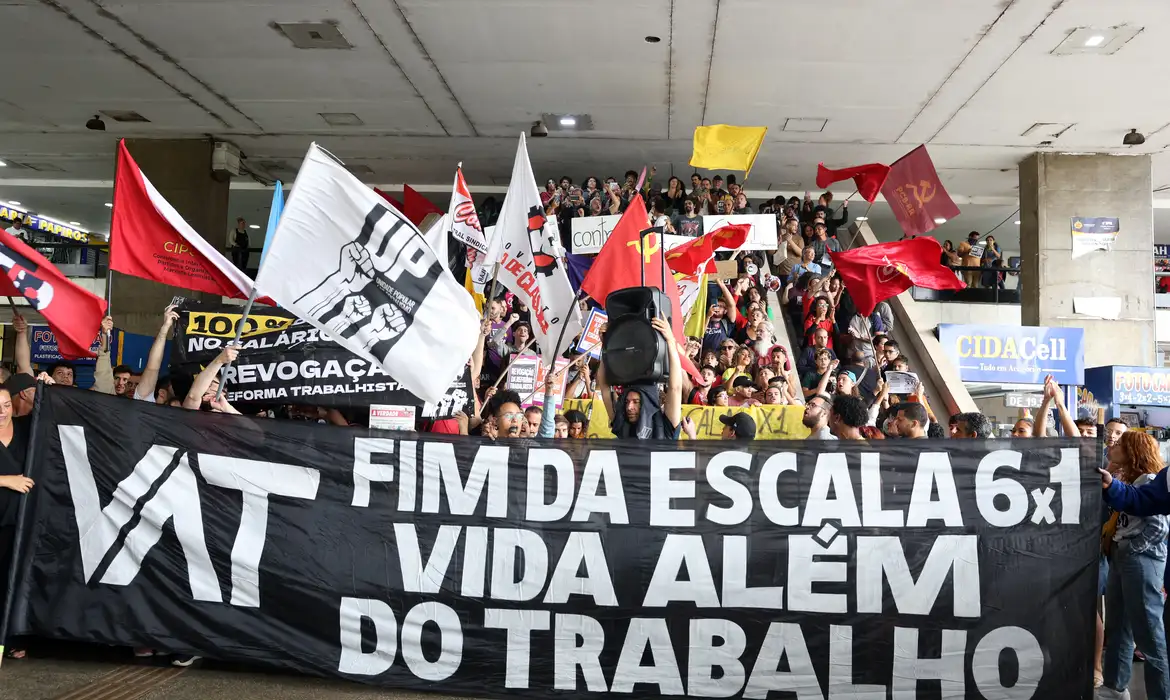 Fim da escala 6x1 pode beneficiar 37 milhões de trabalhadores brasileiros, indica governo