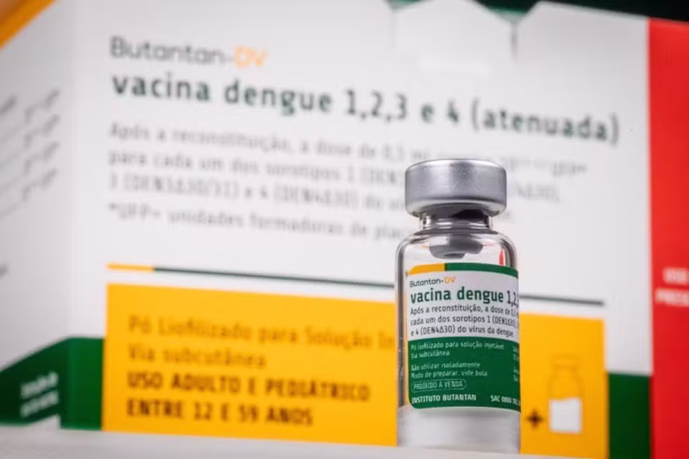Divinópolis inicia monitoramento de vacinados após suspensão de imunizante contra a dengue 