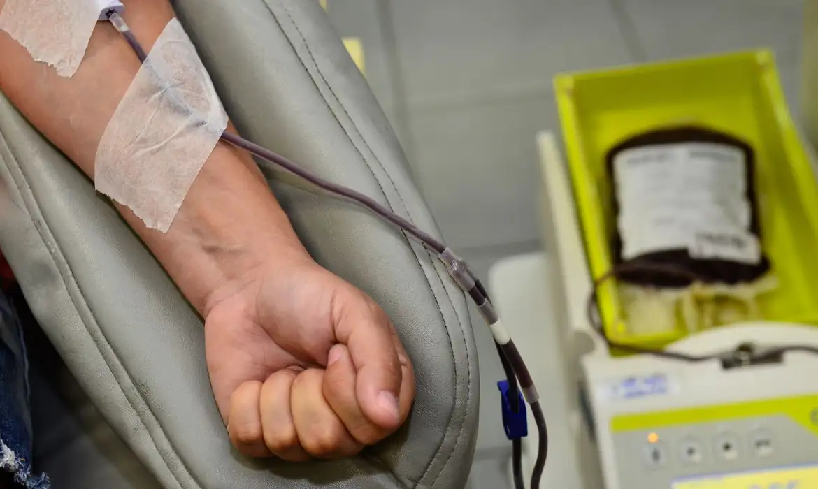 Junho Vermelho reforça importância da doação de sangue diante de estoques críticos em Divinópolis