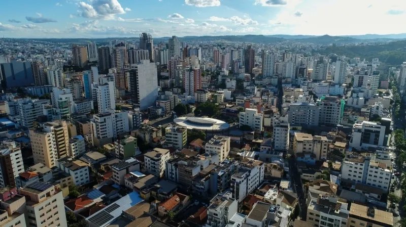 Divinópolis fortalece protagonismo econômico com crescimento na abertura de empresas