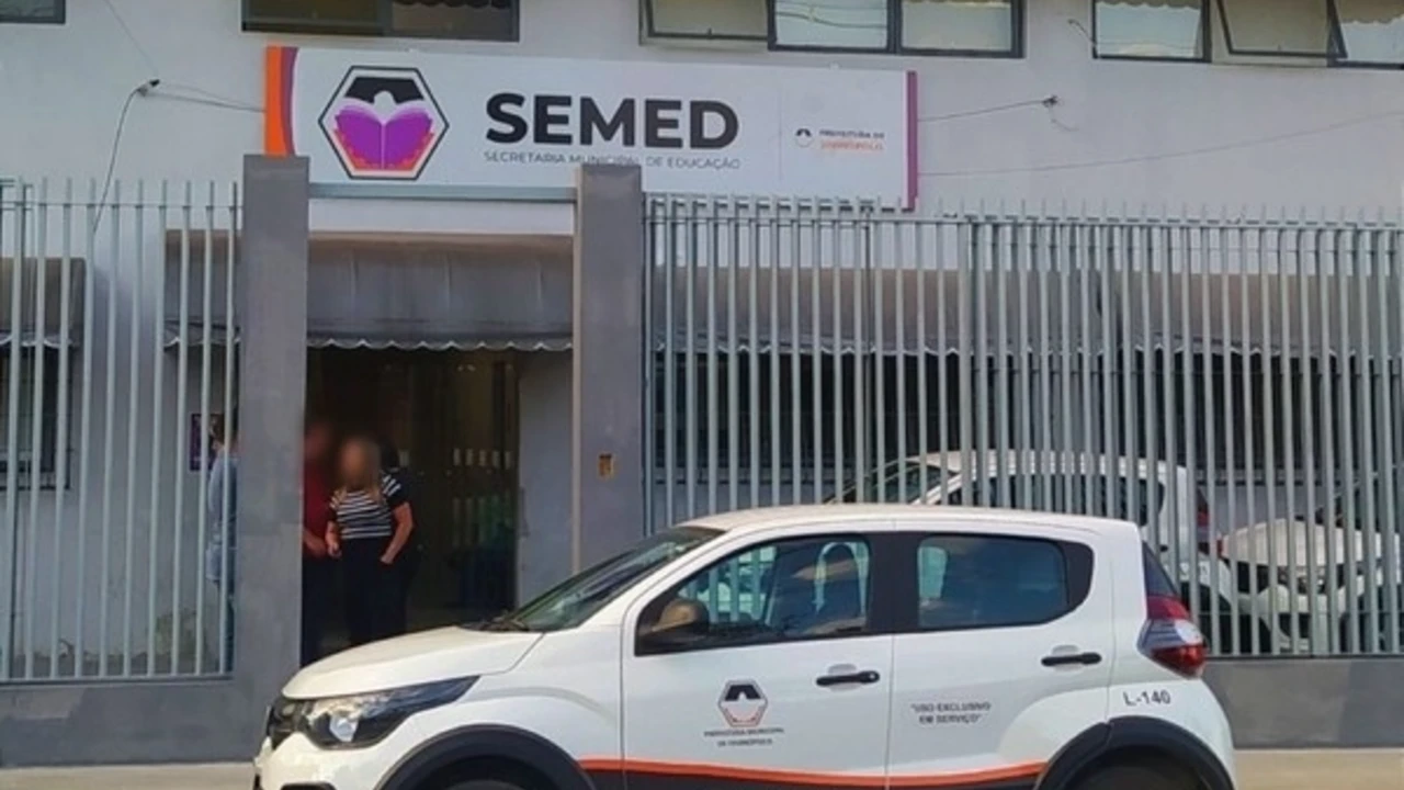 TCE-MG aponta falhas em compras da Educação e aplica multas em Divinópolis