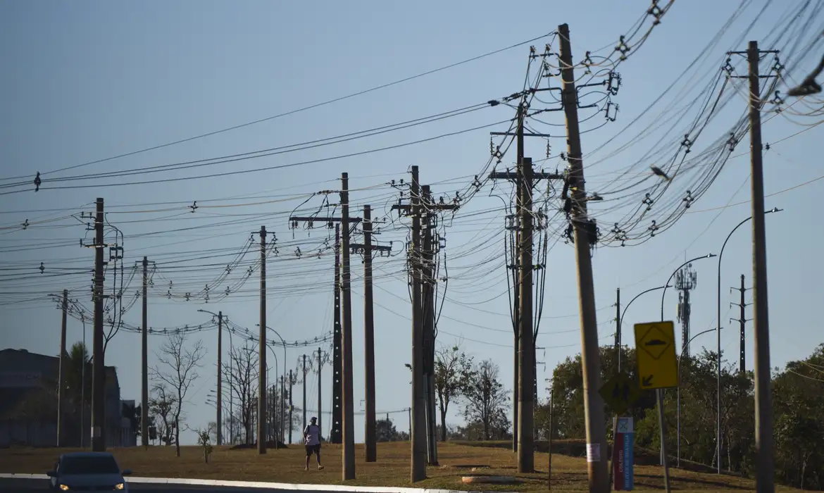 Número de acidentes com energia elétrica cresce no país e deixa 252 mortos em 2025 