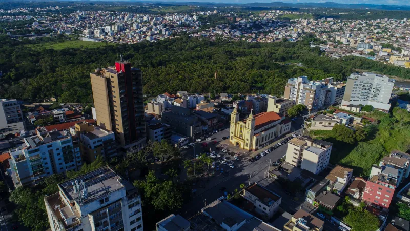 Setor de serviços sustenta reação do emprego formal em Divinópolis