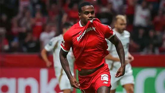 Helinho entra na mira do Cruzeiro e pode ser alternativa a Gabriel Pec