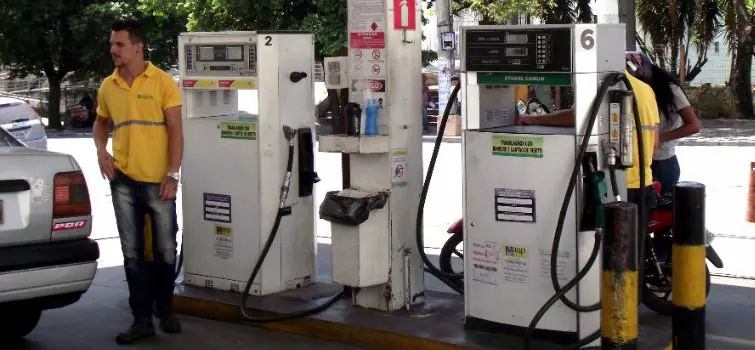 Queda no preço do diesel chega aos consumidores de Minas 