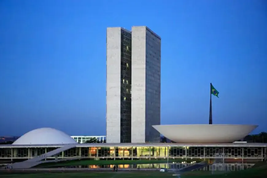 MOBILIZAÇÃO EM BRASÍLIA: PREFEITOS MINEIROS QUEREM BARRAR PAUTAS BOMBA E APROVAR ADICIONAL DO FPM 